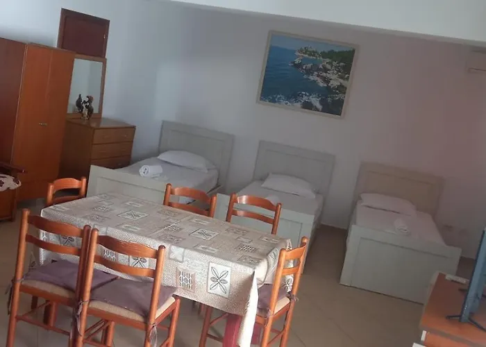 Himara Apartments