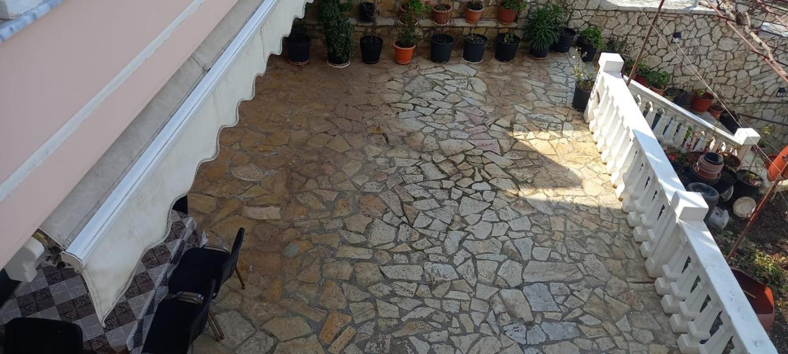 Himara Apartments