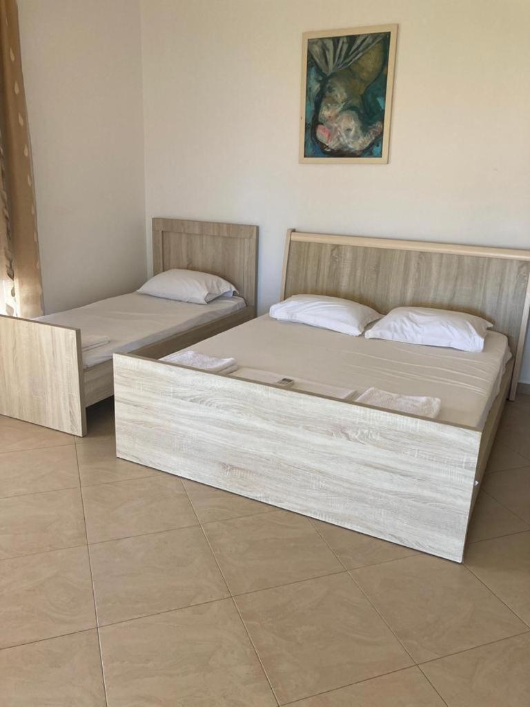 Himara Apartments Himare