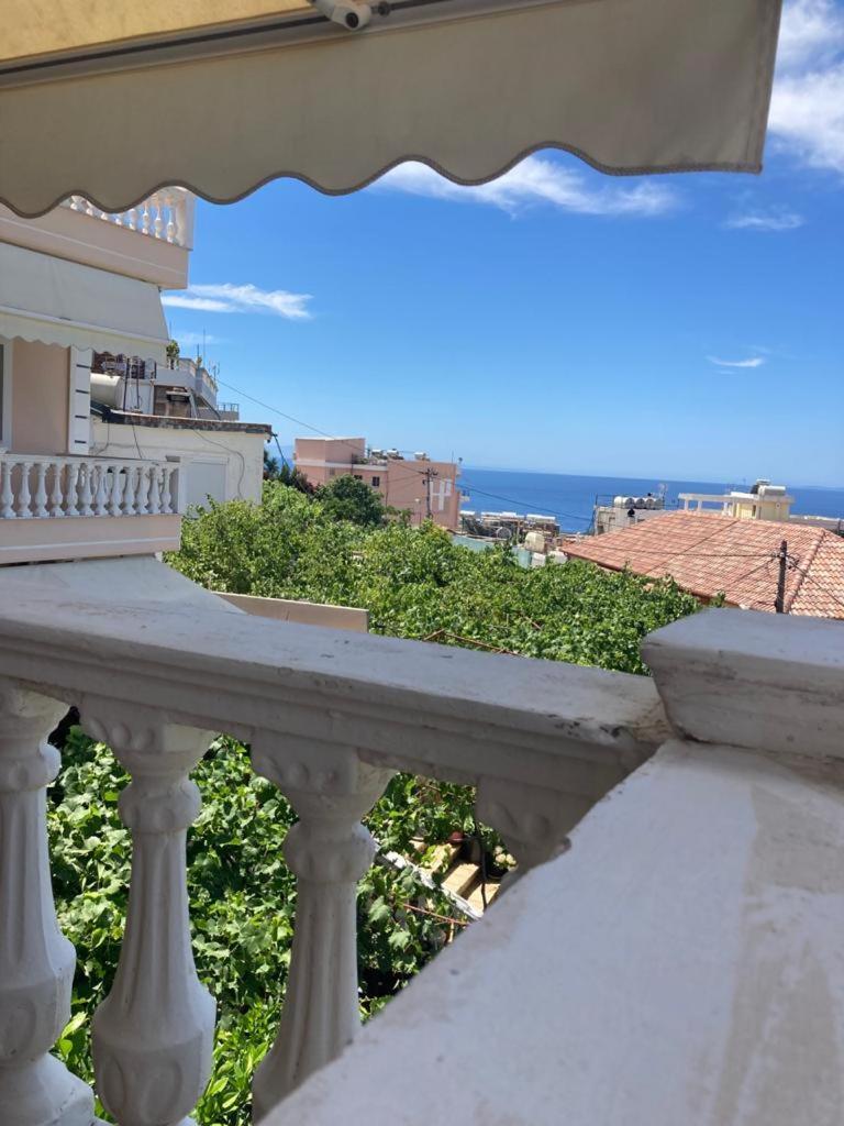 Himara Apartments * Himare