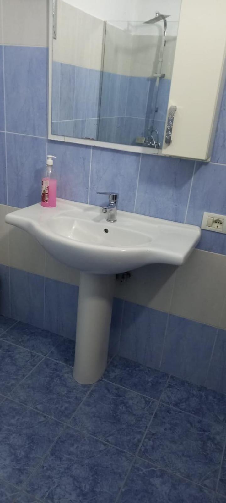 Himara Apartments *